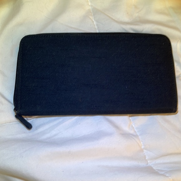 RALPH LAUREN Slim Black Wallet - Picture 2 of 5